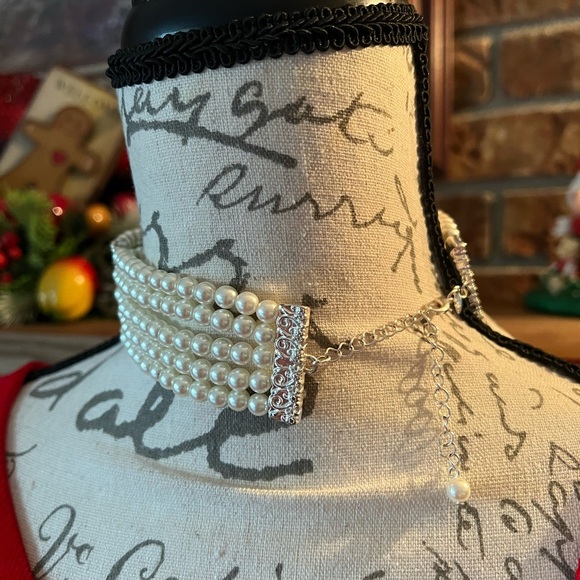 Vintage Pearl 5 Strand Silver Necklace - Picture 2 of 9